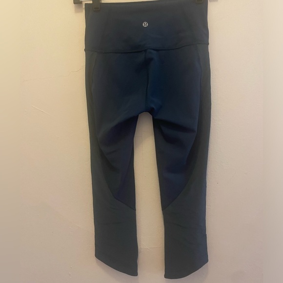 Lululemon Ready Set Go Crop (21") in Submarine Teal EUC Cropped Leggings 4 - Picture 6 of 7